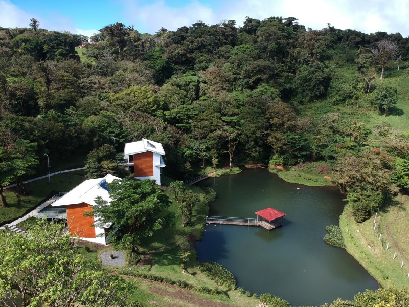 Burbi Lake Lodge